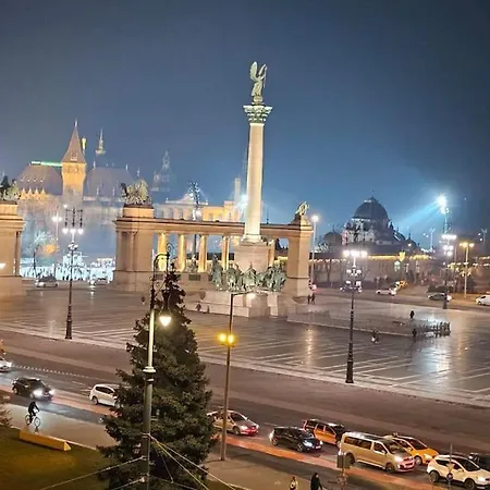 The Grand Penthouse With Stunning View Apartament *